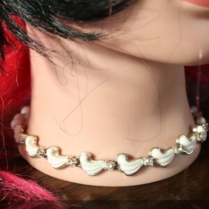 Vintage Choker Necklace White Tulip Thermoset 1950s Mid-Century